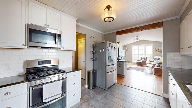 16433 State Highway 27, Ferryville, WI 54628