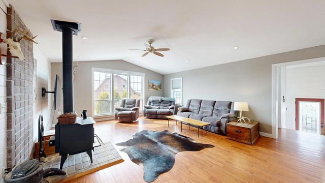 16433 State Highway 27, Ferryville, WI 54628