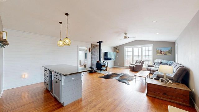 16433 State Highway 27, Ferryville, WI 54628