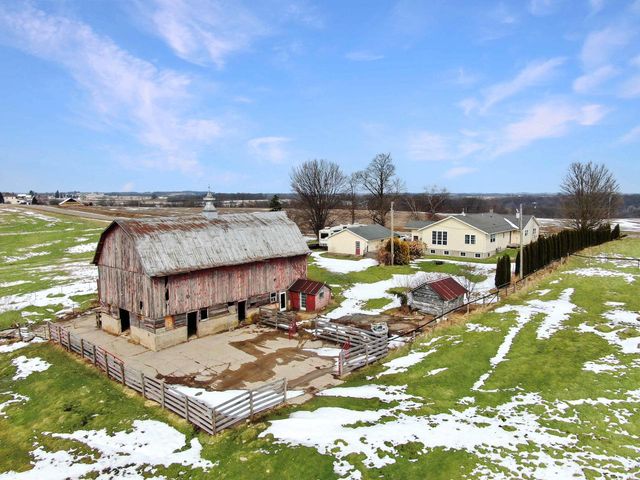 16433 State Highway 27, Ferryville, WI 54628