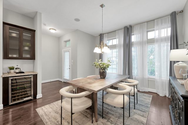 351 W 26th Street, Houston, TX 77008