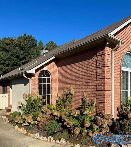 16541 Arbor Drive, Athens, AL 35613