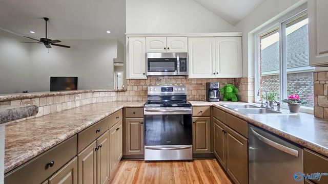 16541 Arbor Drive, Athens, AL 35613