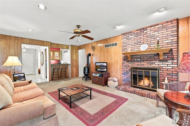 12954 Baalbek Drive, Sunset Hills, MO 63127