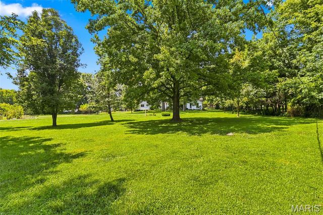 12954 Baalbek Drive, Sunset Hills, MO 63127