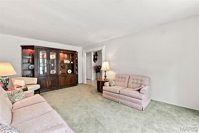 12954 Baalbek Drive, Sunset Hills, MO 63127