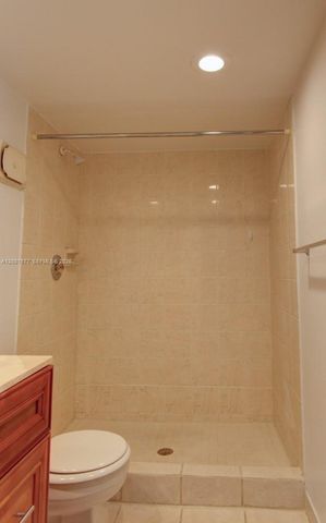 8020 SW 17th Pl 3-5, Davie, FL 33324