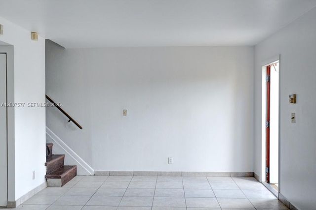 8020 SW 17th Pl 3-5, Davie, FL 33324