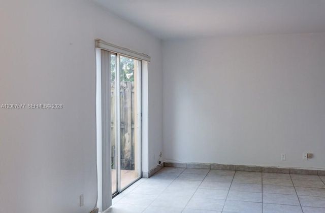 8020 SW 17th Pl 3-5, Davie, FL 33324