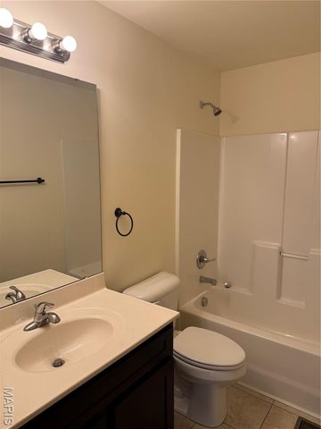 18 Wedgewood Drive, Union, MO 63084