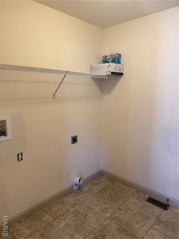 18 Wedgewood Drive, Union, MO 63084