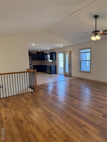 18 Wedgewood Drive, Union, MO 63084