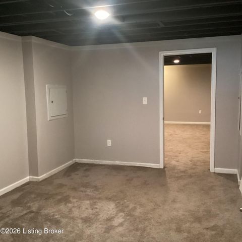 8313 Roseborough Rd, Louisville, KY 40228