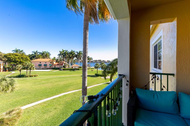 157 Yacht Club Way 310, Hypoluxo, FL 33462