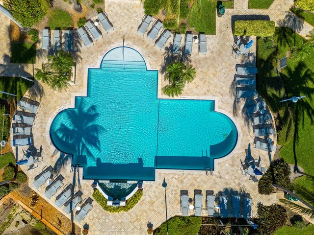 157 Yacht Club Way 310, Hypoluxo, FL 33462