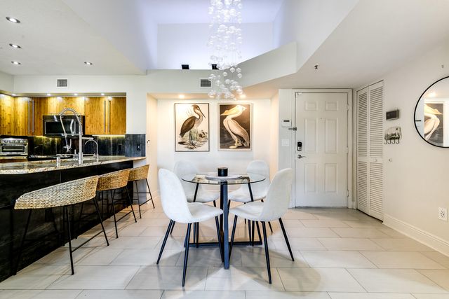 157 Yacht Club Way 310, Hypoluxo, FL 33462