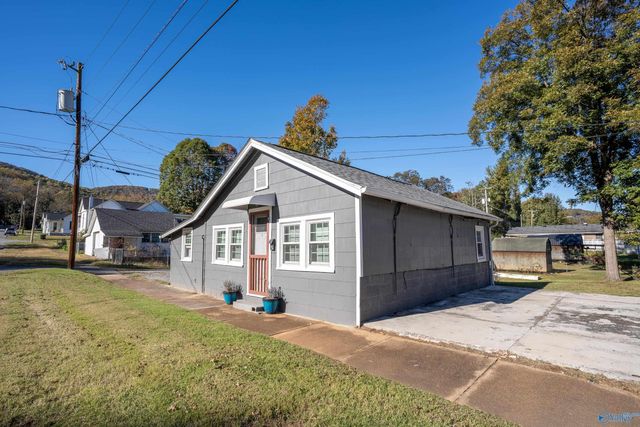 618 Elm Avenue, South Pittsburg, TN 37380