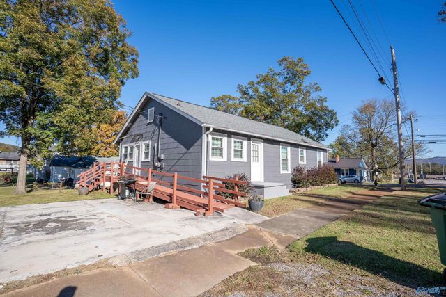 618 Elm Avenue, South Pittsburg, TN 37380