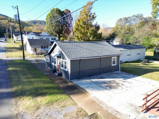 618 Elm Avenue, South Pittsburg, TN 37380