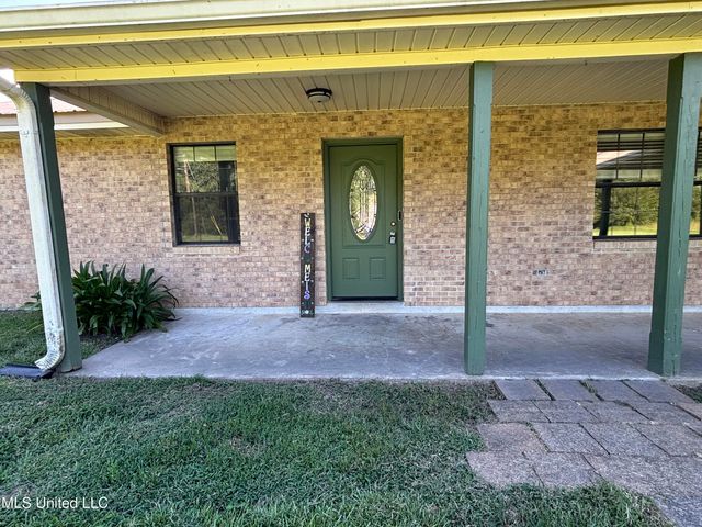 726 Henleyfield Mcneill Road, Carriere, MS 39426