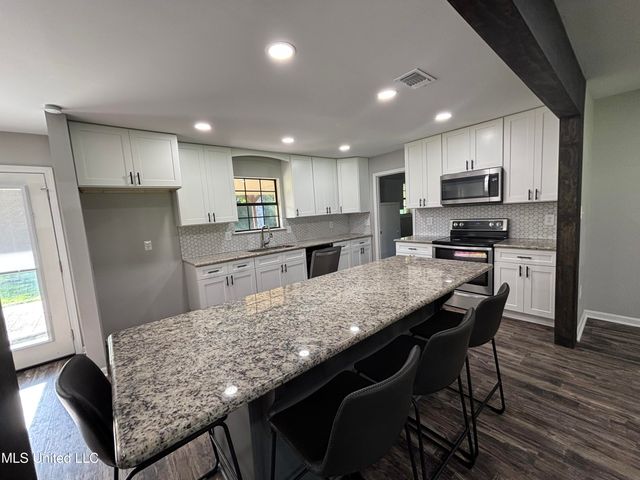 726 Henleyfield Mcneill Road, Carriere, MS 39426