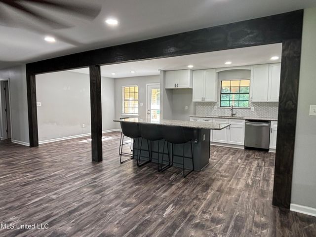 726 Henleyfield Mcneill Road, Carriere, MS 39426