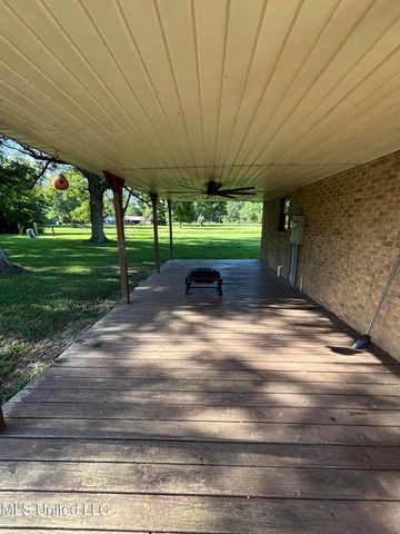 726 Henleyfield Mcneill Road, Carriere, MS 39426