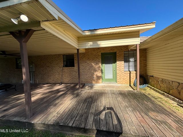 726 Henleyfield Mcneill Road, Carriere, MS 39426