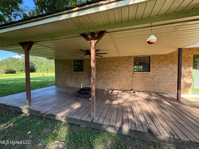 726 Henleyfield Mcneill Road, Carriere, MS 39426