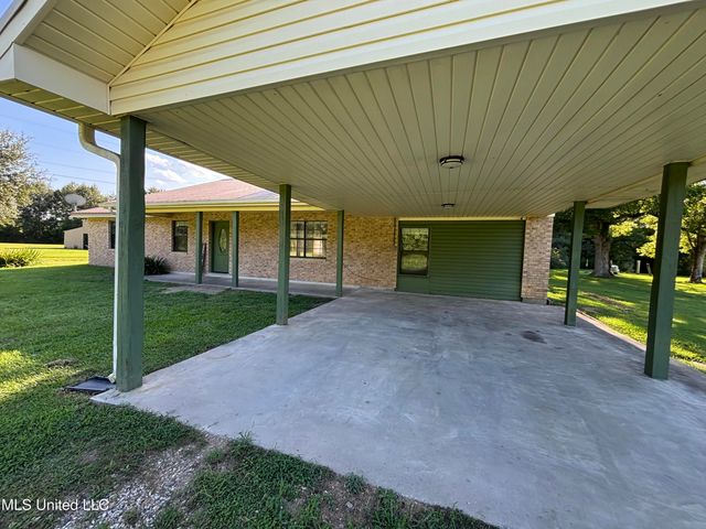 726 Henleyfield Mcneill Road, Carriere, MS 39426