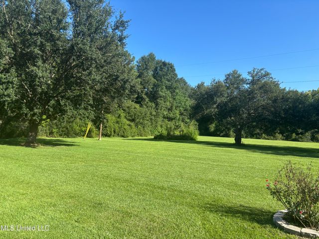 726 Henleyfield Mcneill Road, Carriere, MS 39426