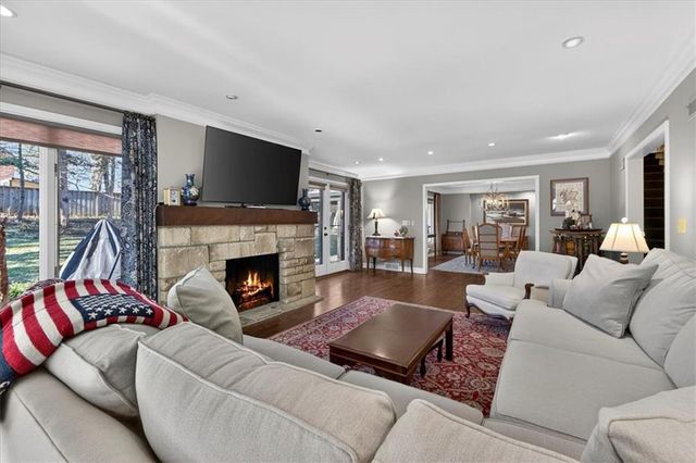 6440 Overbrook Road, Mission Hills, KS 66208