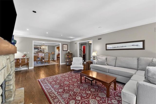 6440 Overbrook Road, Mission Hills, KS 66208