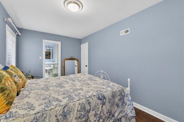 6440 Overbrook Road, Mission Hills, KS 66208