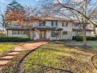 6440 Overbrook Road, Mission Hills, KS 66208