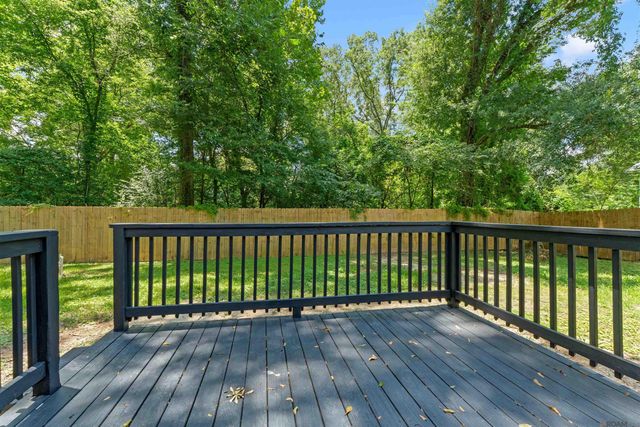 18615 Blythe Rd, Prairieville, LA 70769