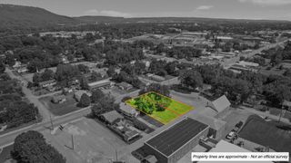 1008 Mcfarland Avenue, Rossville, GA 30741