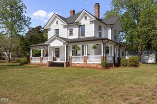 1200 S 10th Street, Lillington, NC 27546