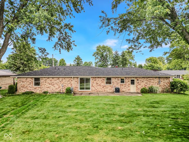 4515 W Mission Court, Columbus, IN 47203