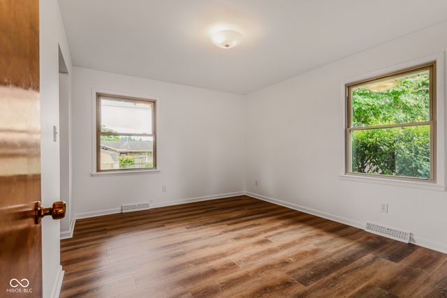 4515 W Mission Court, Columbus, IN 47203
