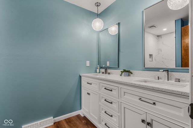 4515 W Mission Court, Columbus, IN 47203