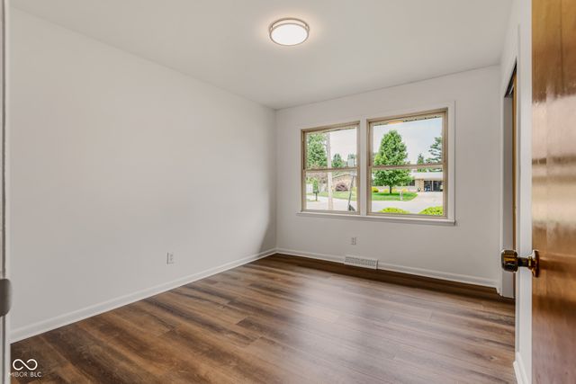 4515 W Mission Court, Columbus, IN 47203