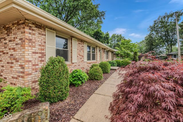 4515 W Mission Court, Columbus, IN 47203