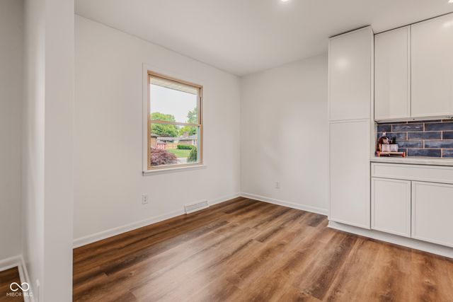 4515 W Mission Court, Columbus, IN 47203