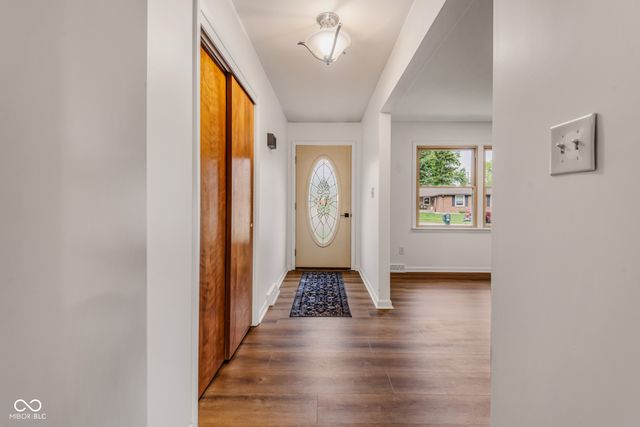 4515 W Mission Court, Columbus, IN 47203