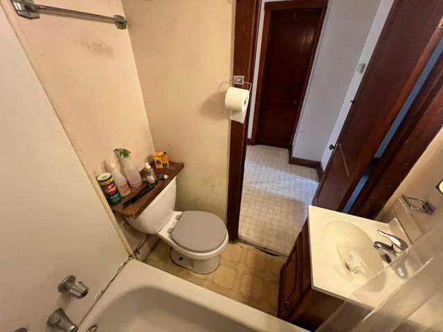 2111 W 50th Place, Chicago, IL 60609