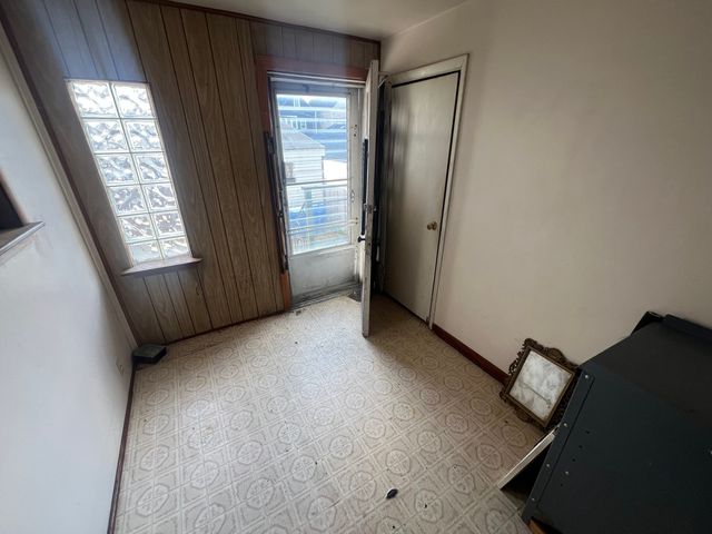 2111 W 50th Place, Chicago, IL 60609