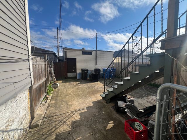 2111 W 50th Place, Chicago, IL 60609