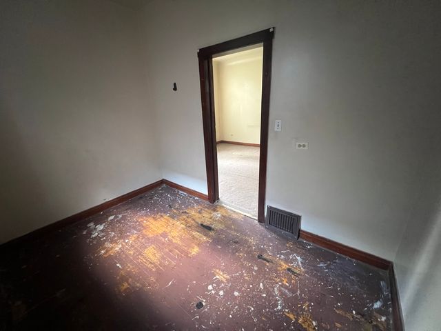 2111 W 50th Place, Chicago, IL 60609