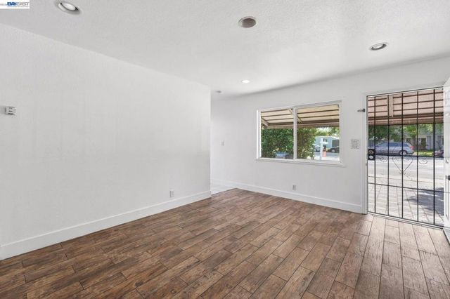 3350 Senter Rd, San Jose, CA 95111